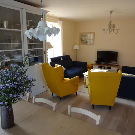 Appartement Bootsman Gelijkvloers Met Tuin En Autostaanplaats *