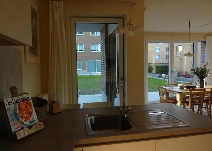 アパート Bootsman Gelijkvloers Met Tuin En Autostaanplaats オステンド