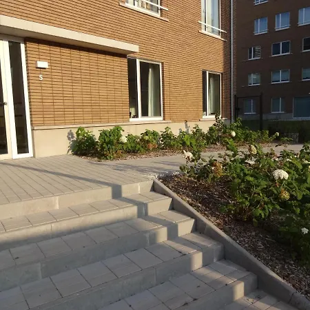 Apartment Bootsman Gelijkvloers Met Tuin En Autostaanplaats *